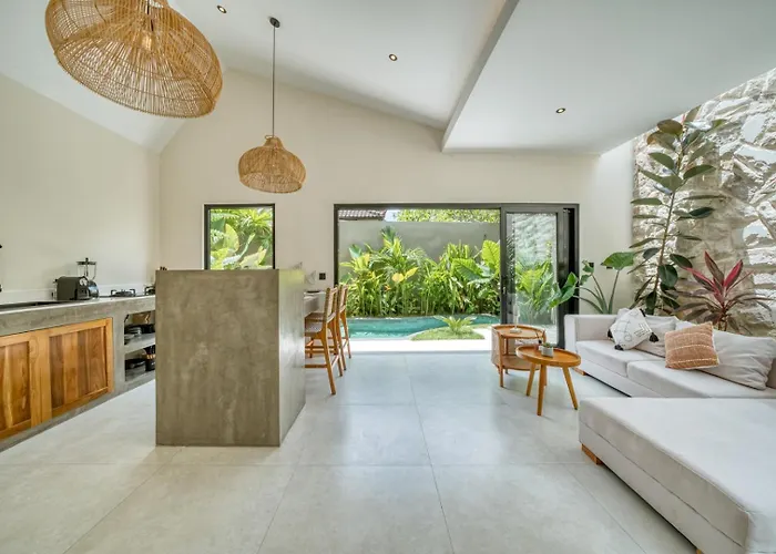 Aesthetic With Private Pool & Bathtub, Вилла