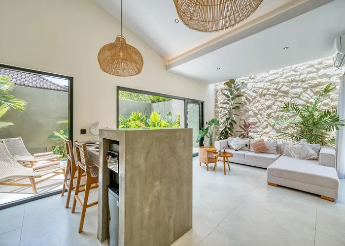 Aesthetic With Private Pool & Bathtub, Uluwatu