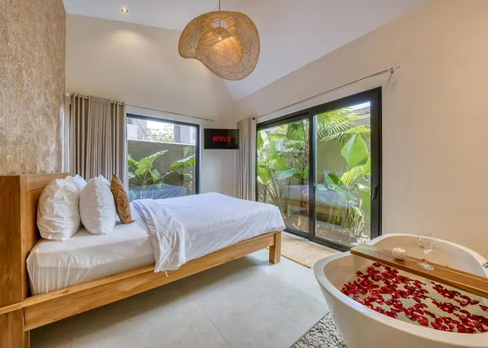 Aesthetic With Private Pool & Bathtub, *